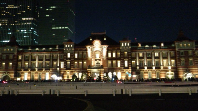 東京駅…